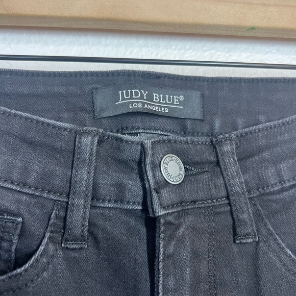 Judy Blue Cecily High Rise Bermuda Shorts Size Small - Picture 5 of 7